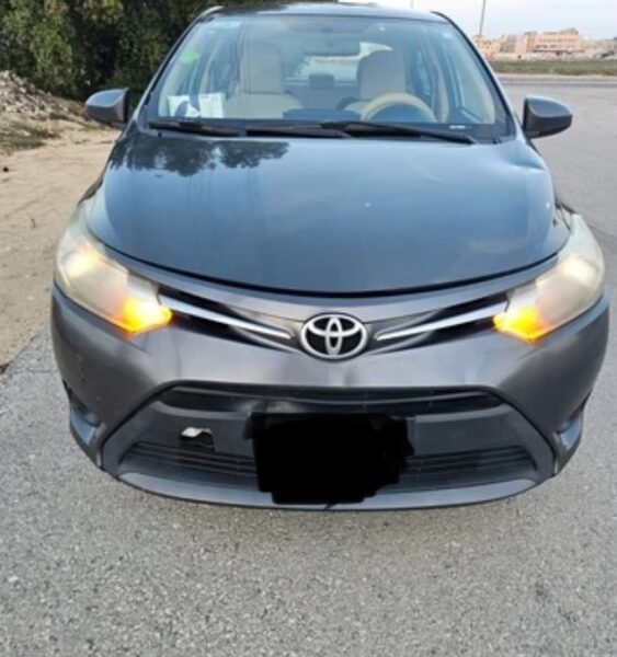 تويوتا يارس 2015