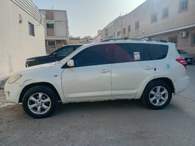 تويوتا راف فور 2010
